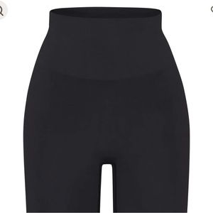SKIMS smoothing short